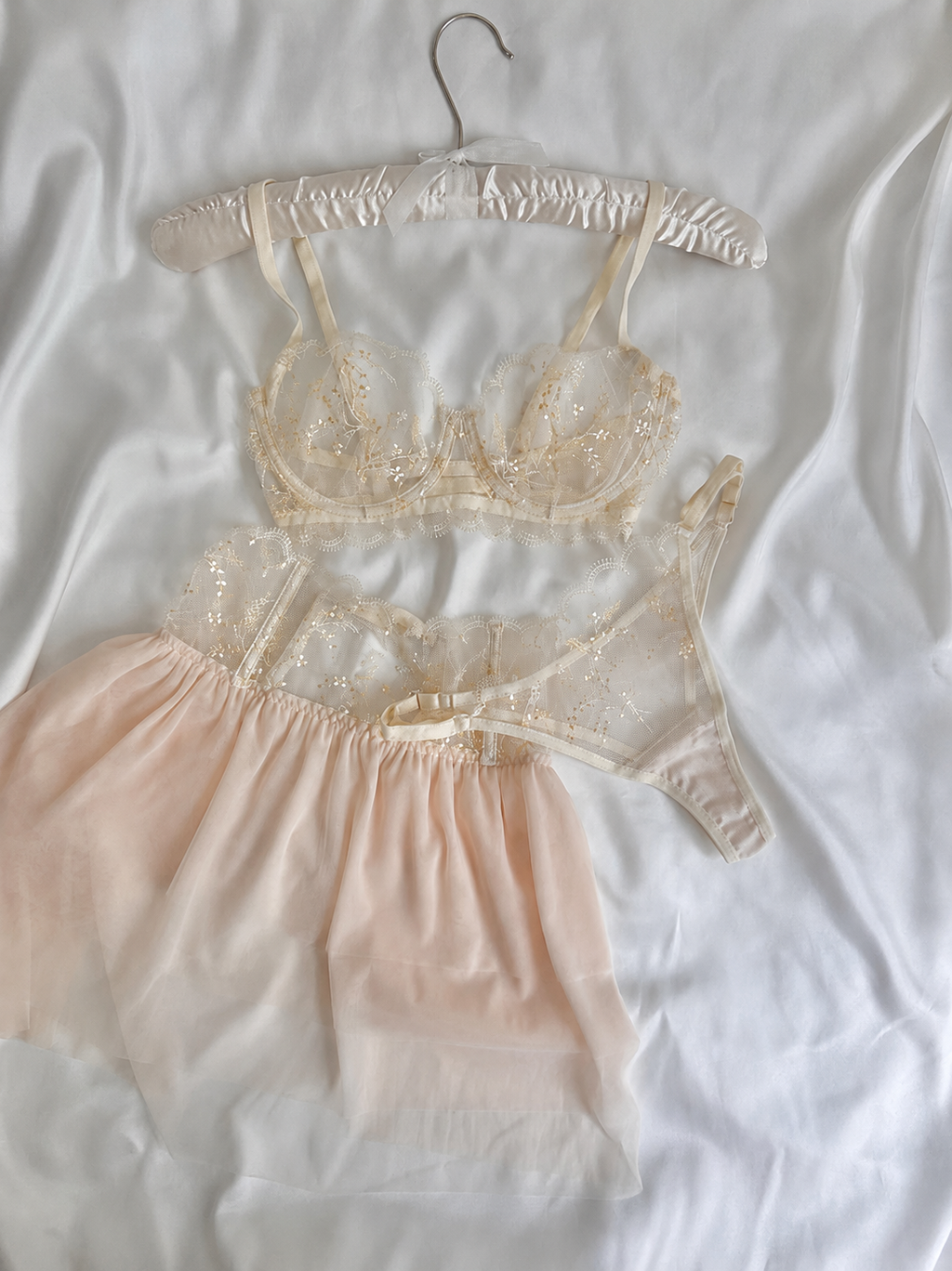 Sarı Etekli Bralet Takımı