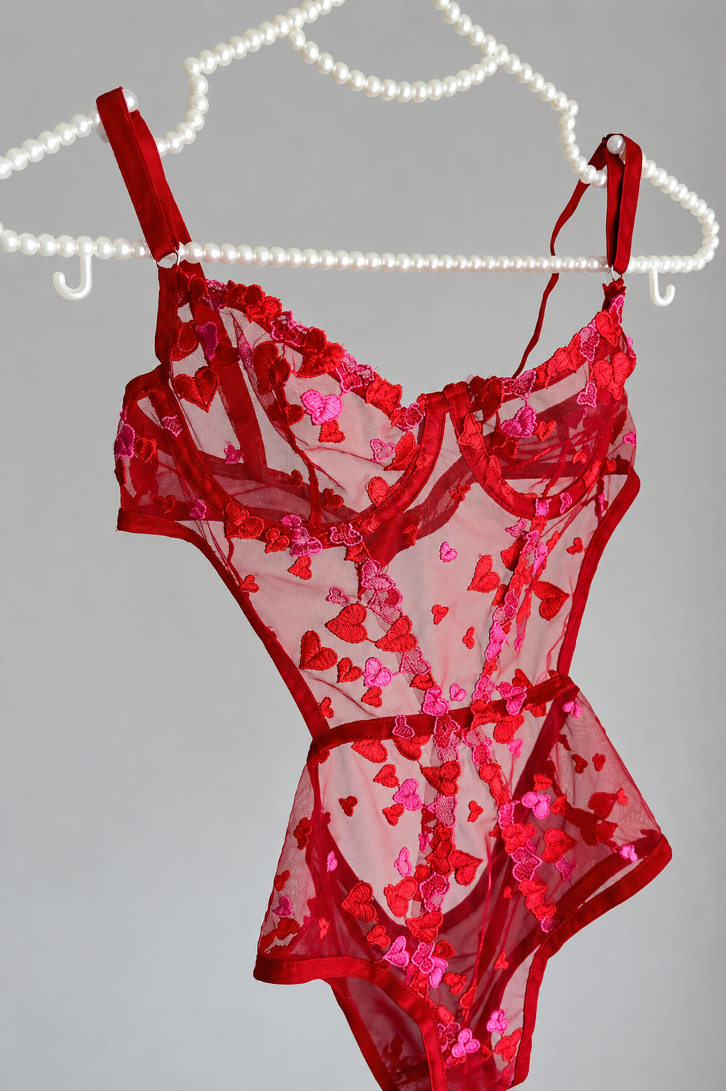 Kalp İşlemeli Transparan Bodysuit