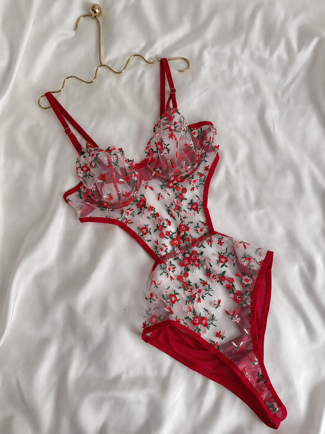 Çiçek İşlemeli Transparan Bodysuit