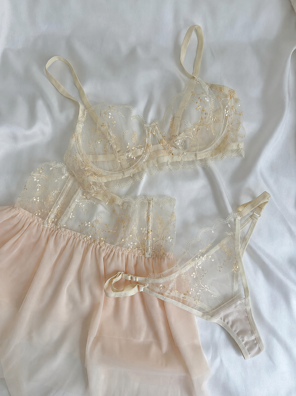 Sarı Etekli Bralet Takımı