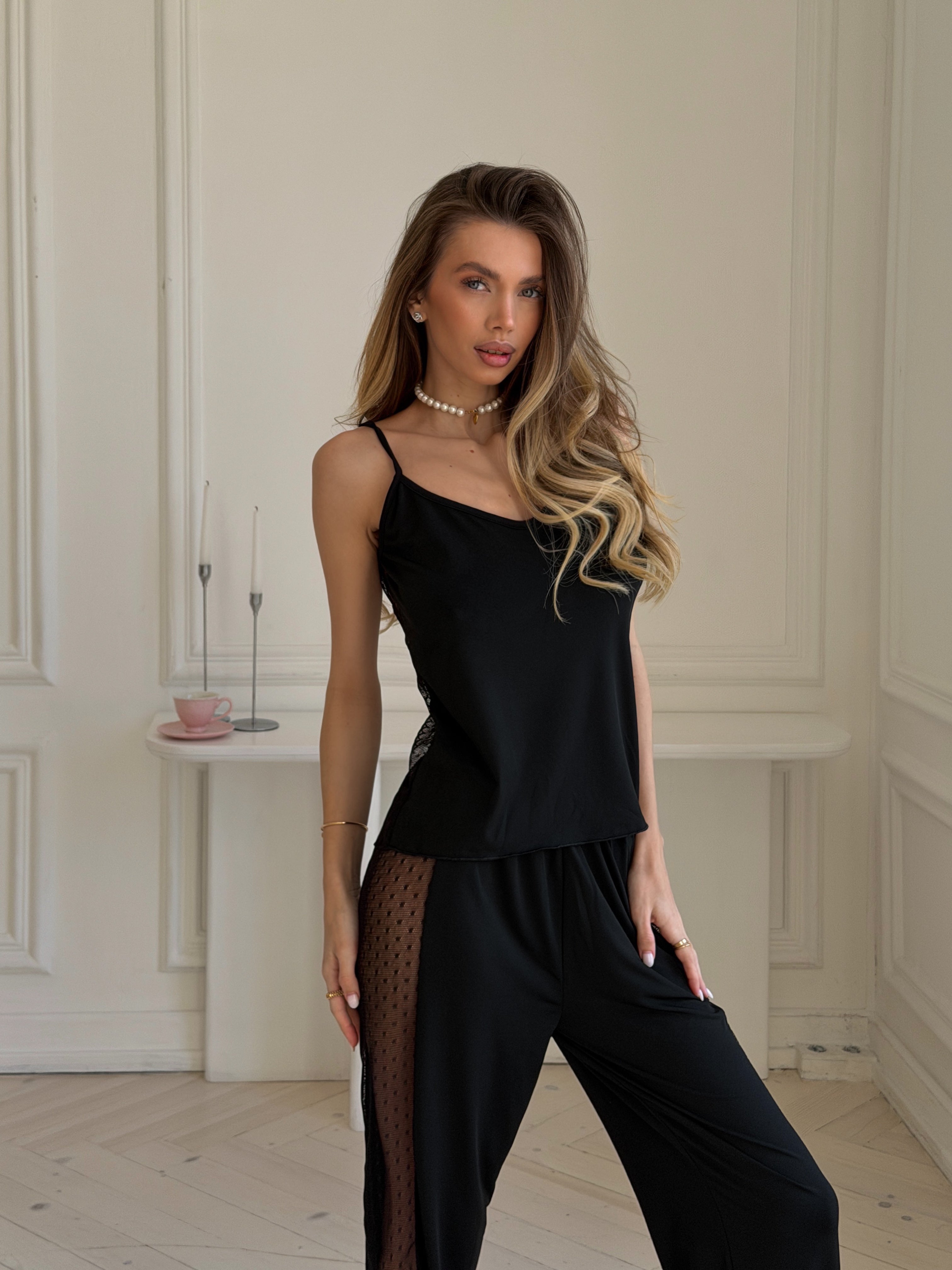 Transparan Detaylı Pijama Takımı