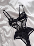 Nakış Detaylı Transparan Bodysuit