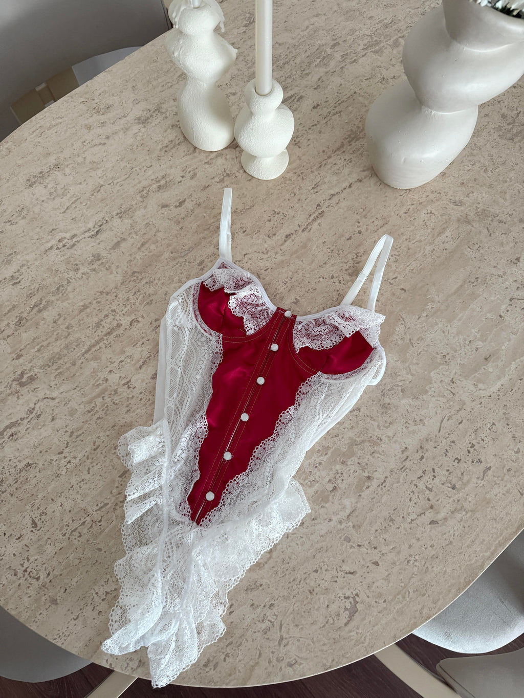 Kırmızı & Beyaz Dantel Fantezi Bodysuit