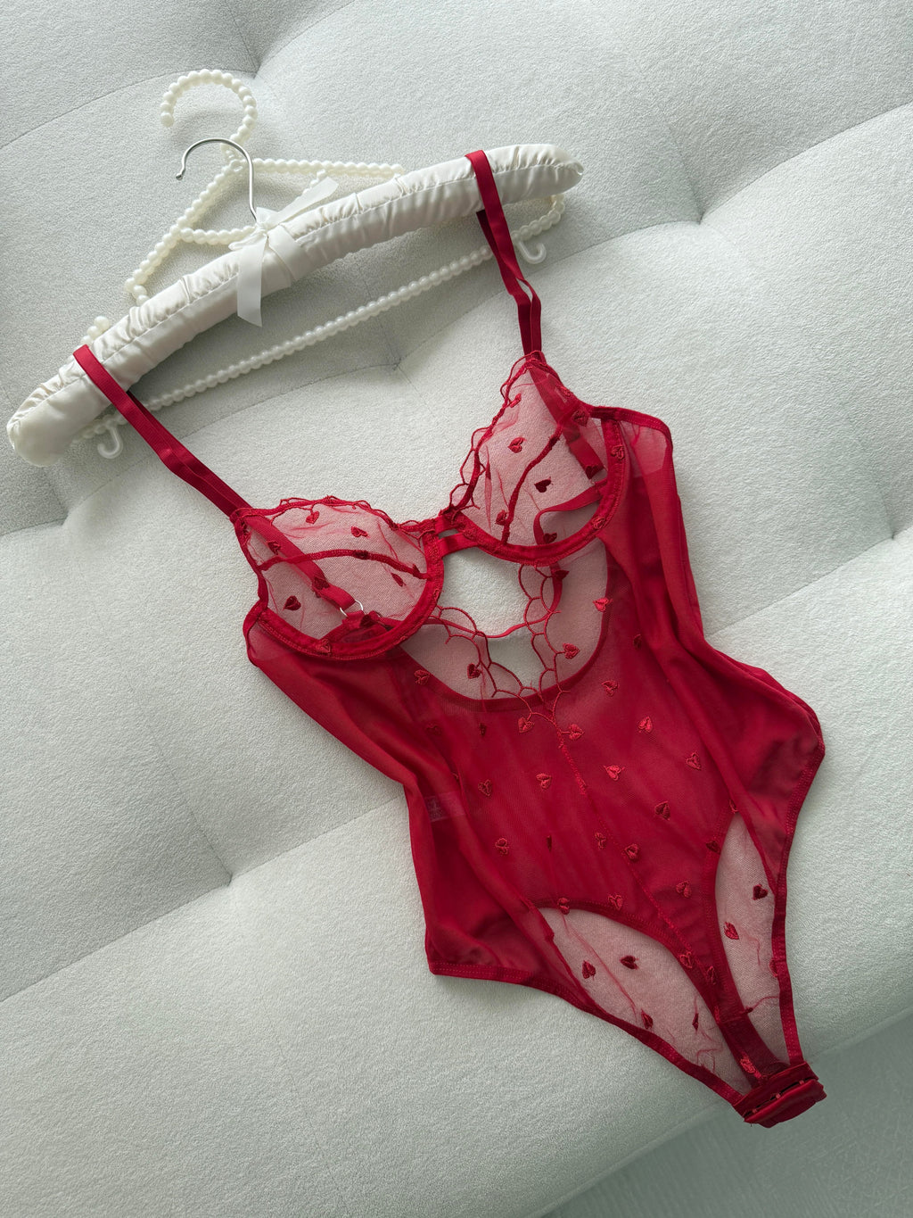 Kırmızı Kalp Desenli Transparan Bodysuit