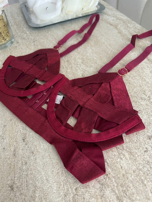 Bordo Şerit Detaylı Fantezi Set