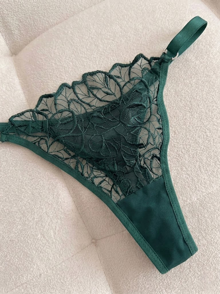 Zümrüt Nakışlı Transparan Set