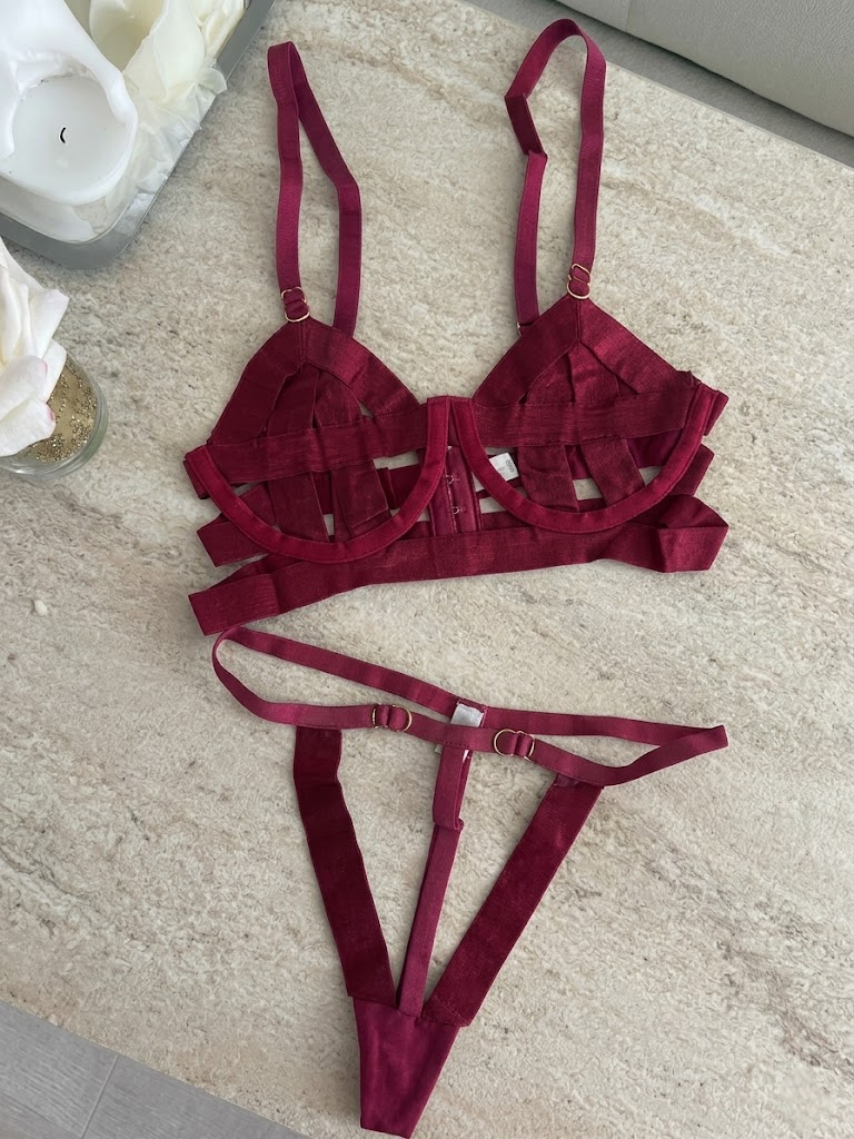 Bordo Şerit Detaylı Fantezi Set